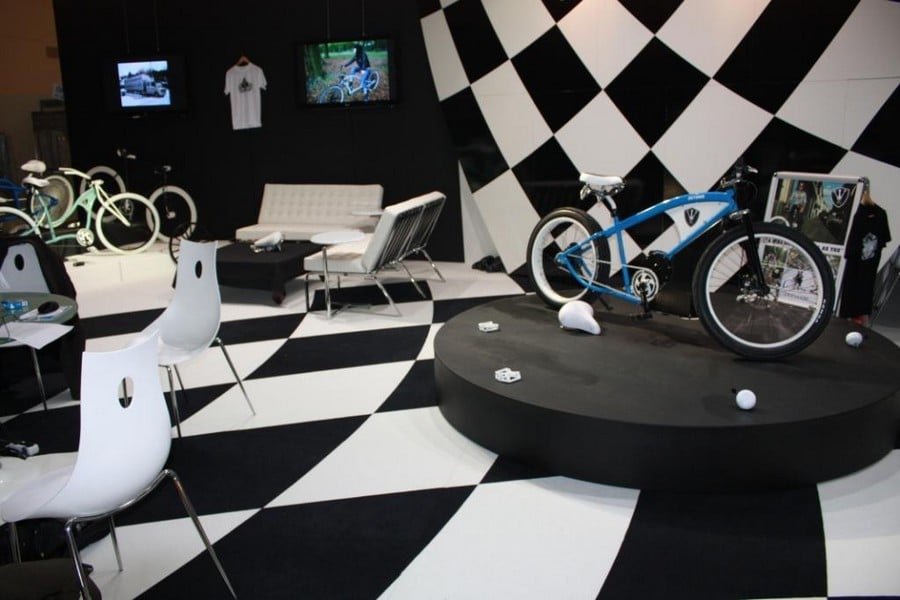 Moquette personnalisée Befloor pour le stand PG BIke.