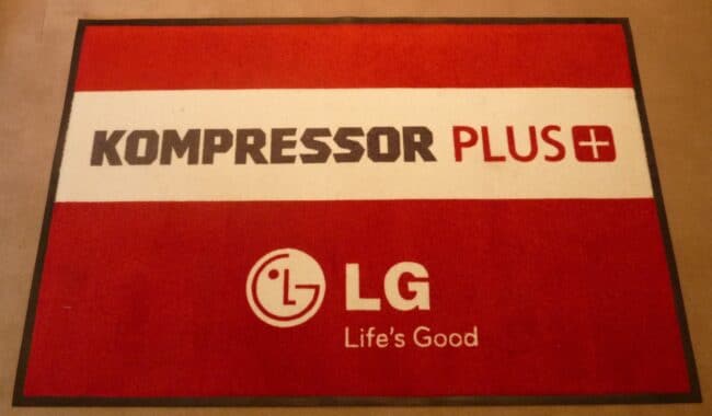 Tapis de PLV pour demonstration aspirateurs LG