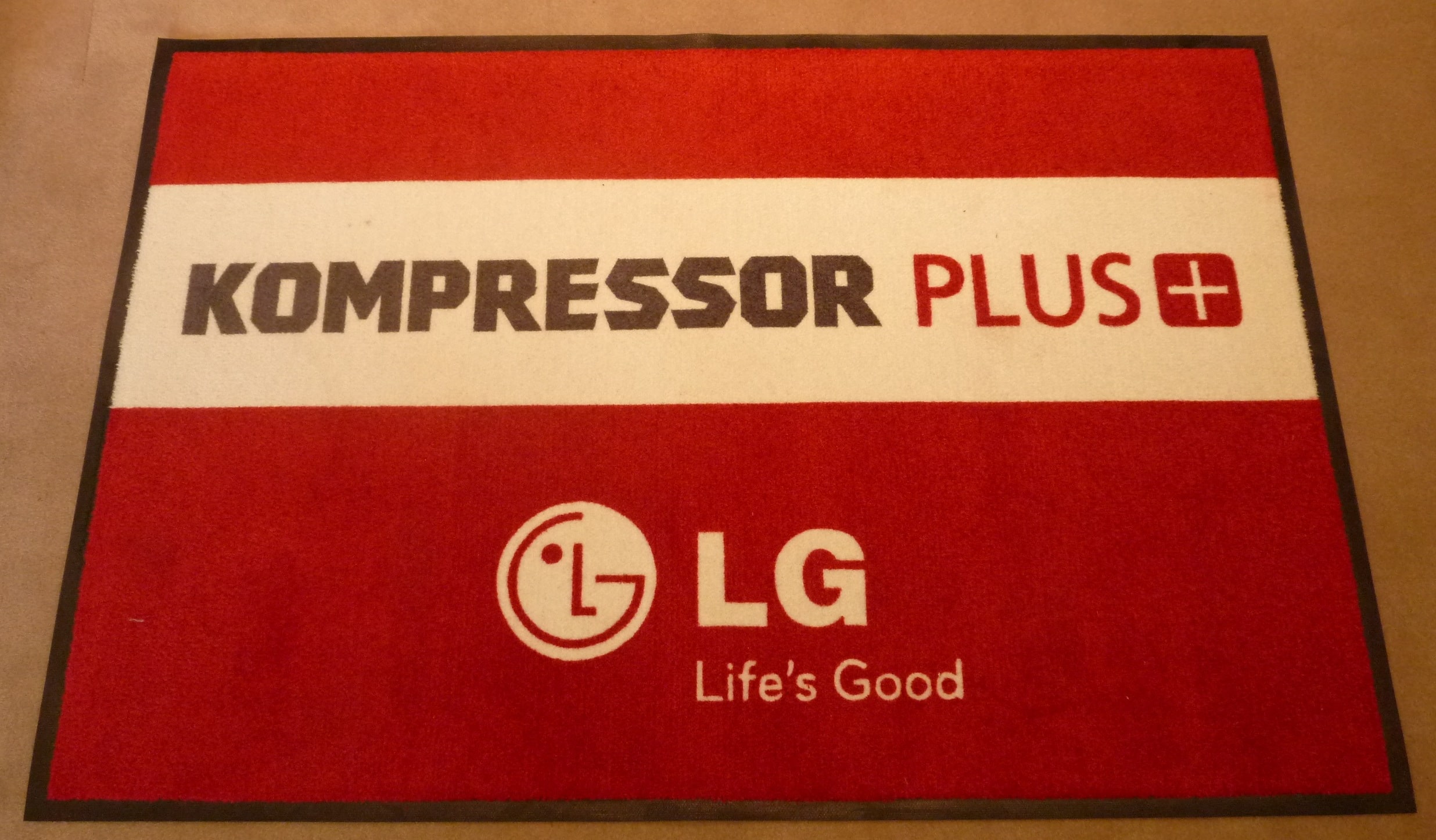 Tapis de PLV pour demonstration aspirateurs LG