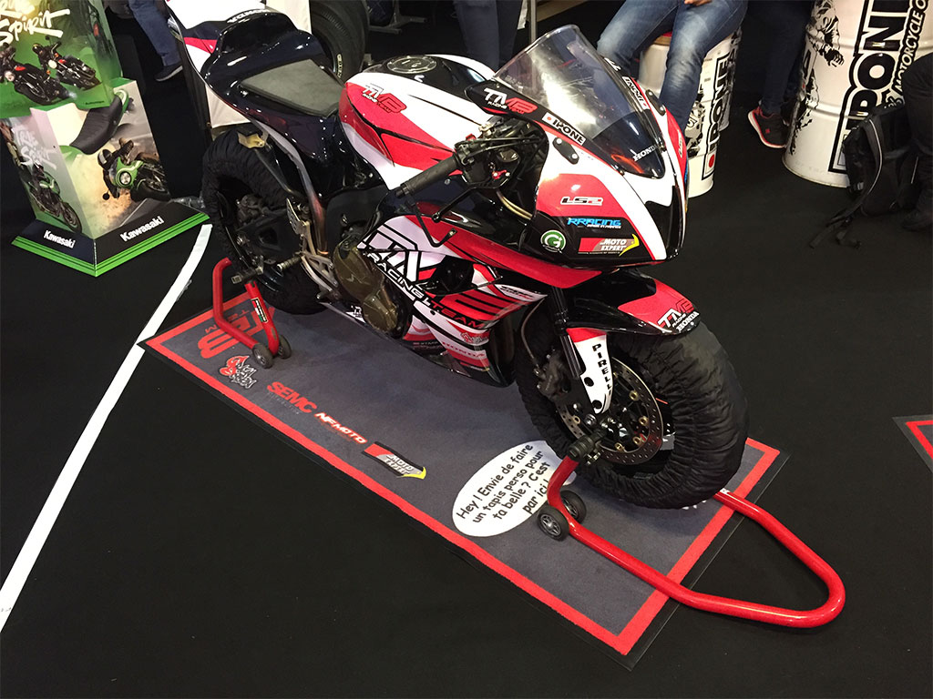 Tapis environnemental moto personnalisé